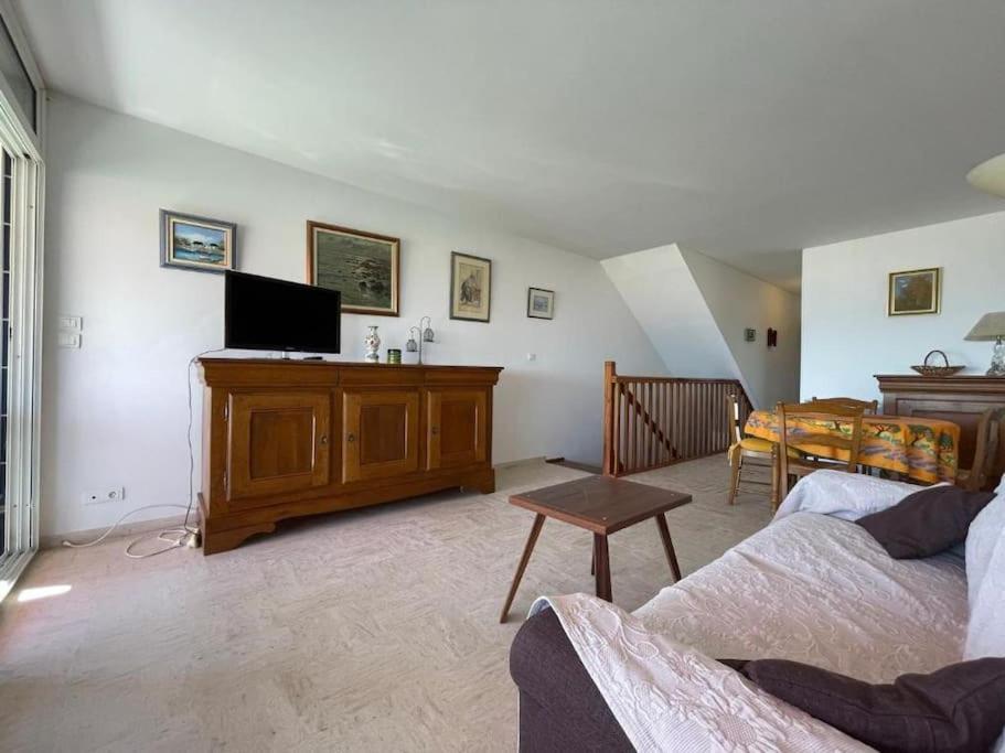 Duplex Vue En Residence. Apartment *